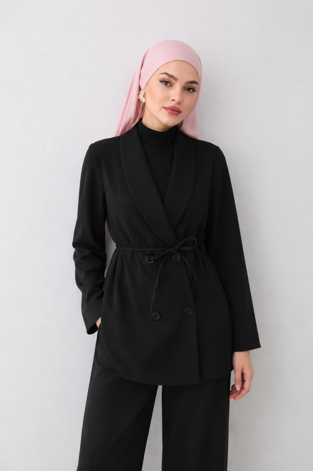 Crepe-Jumpsuit mit Jacke – Schwarz