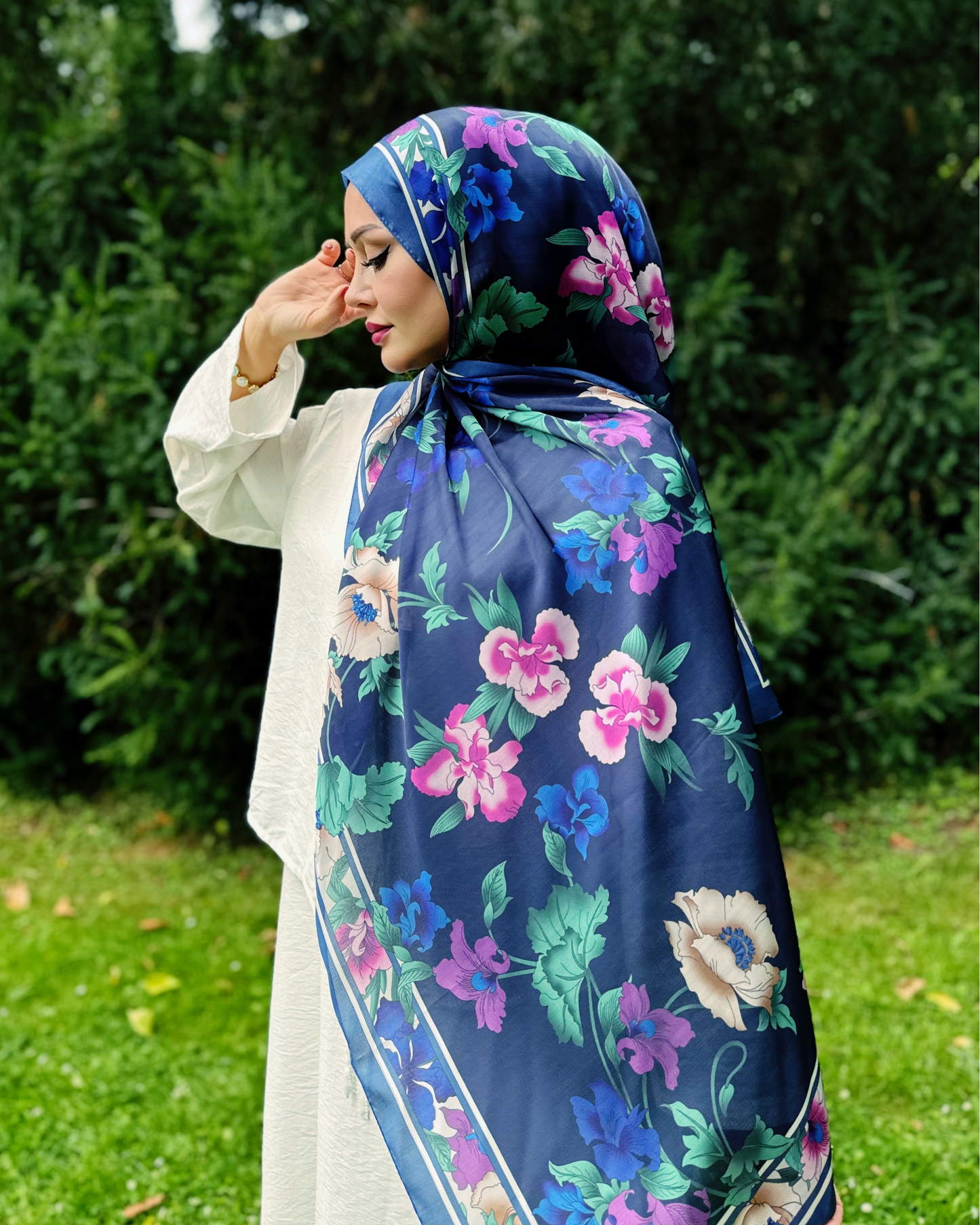 Floraler Schal - Nachtblau