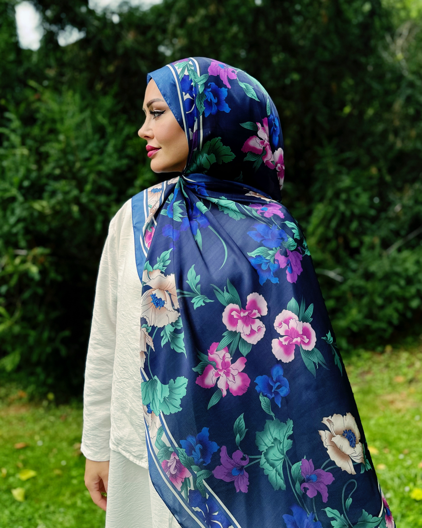 Floraler Schal - Nachtblau