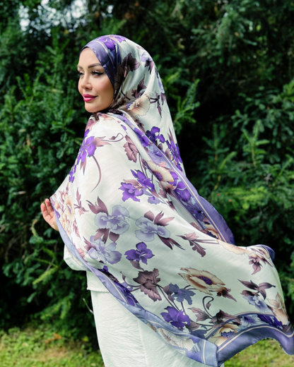 Floraler Schal -Violett