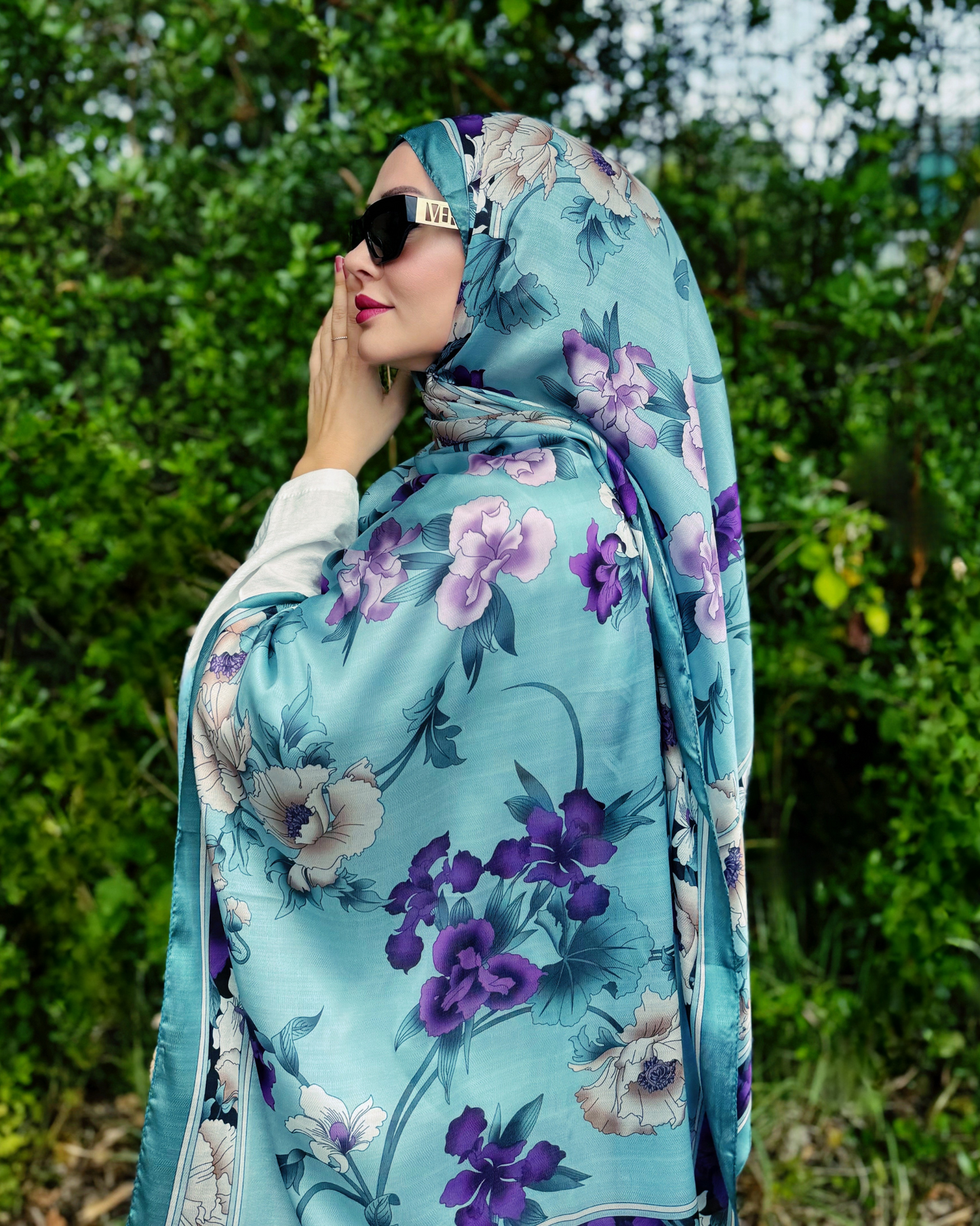 Floraler Schal - Türkisblüte