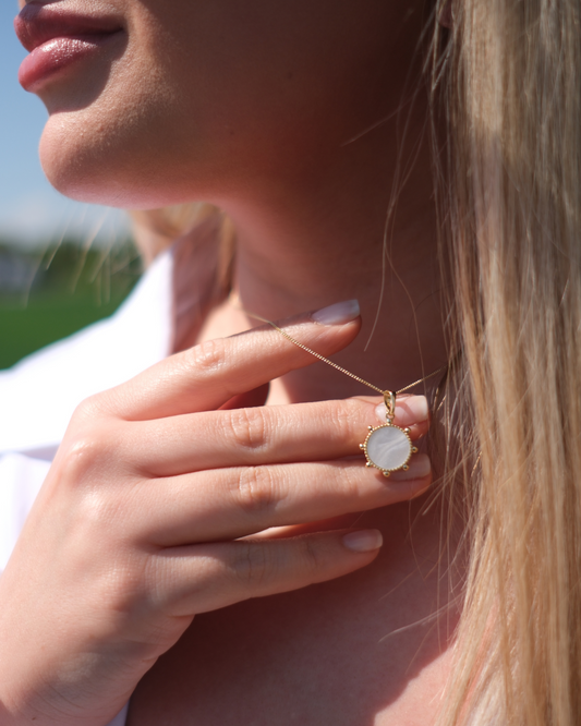 Golden Lumina - Damen Kette Perlmutt