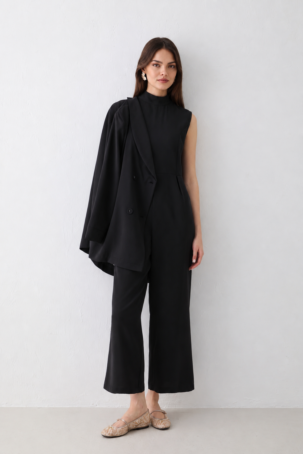 Crepe-Jumpsuit mit Jacke – Schwarz