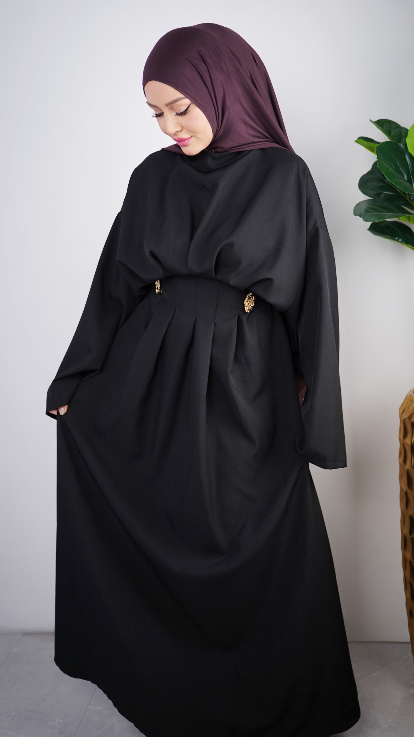 Luna Gold Kleid - Eleganz mit goldenen Details
